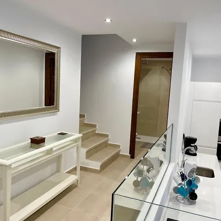 Capistrano Playa, Modern Within Walking Distance To Burriana Apartamento *